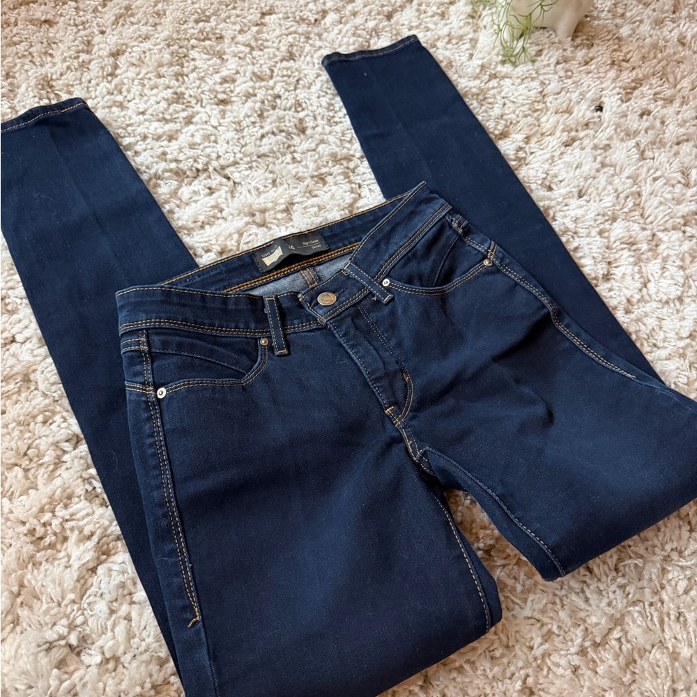 Levi's Women's Dark Blue cute solid stitching Skinny Jeans - Picture 5 of 8